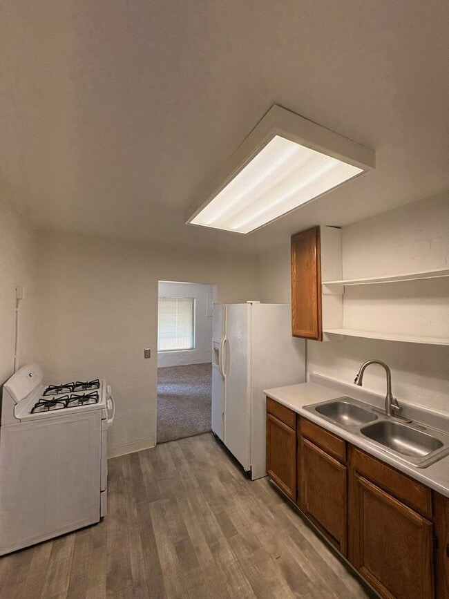 Building Photo - 737 Morey Ave