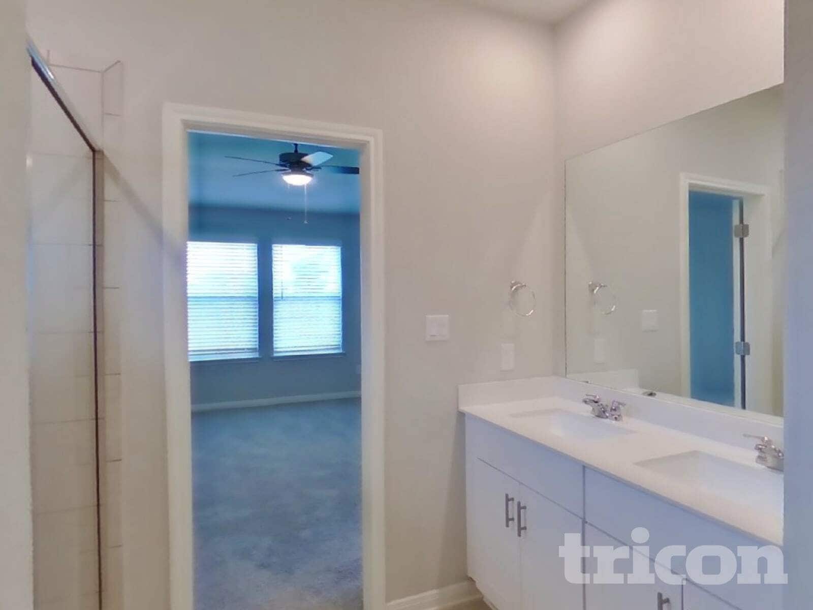 Building Photo - 13538 Paxton Blvd