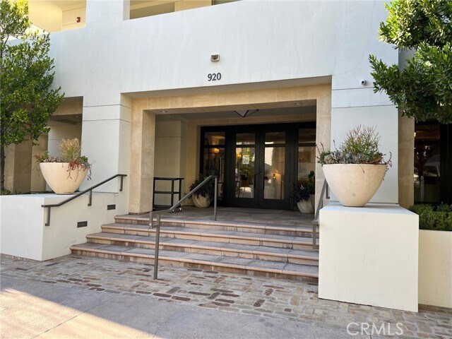 Building Photo - 920 Granite Dr