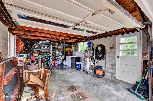 Building Photo - 3812 Klondike Ln