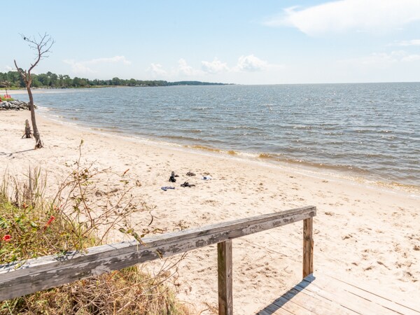 Building Photo - 20872 Nanticoke Rd