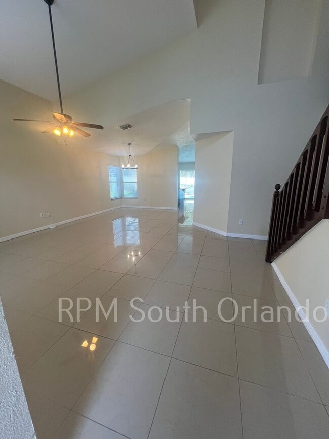 Building Photo - Beautiful 4 Bedroom 2.5 Bath Home with Hea...