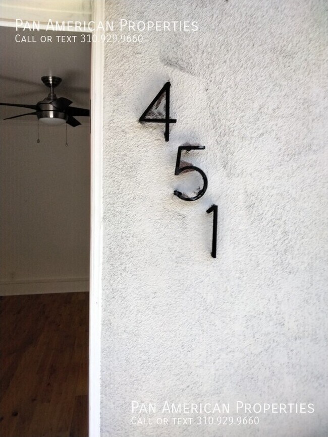 Building Photo - 447 1/2 W 4th St-A