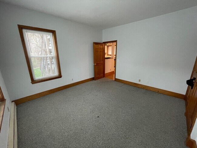 Building Photo - 21 Court St