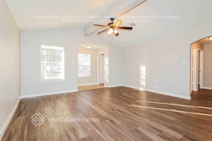 Building Photo - 29035 Village Creek Loop