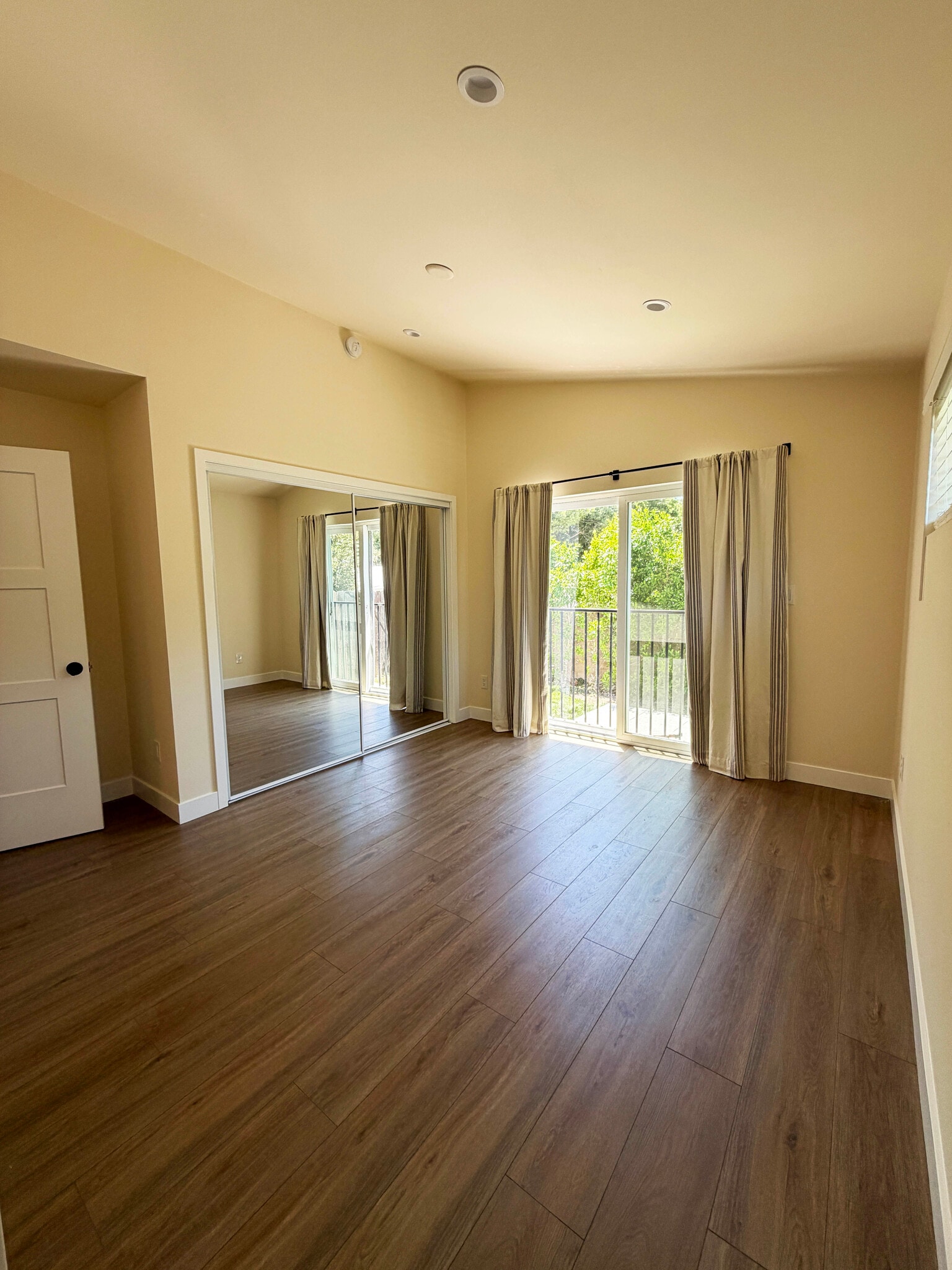 Primary Bedroom - 19334 Topham St