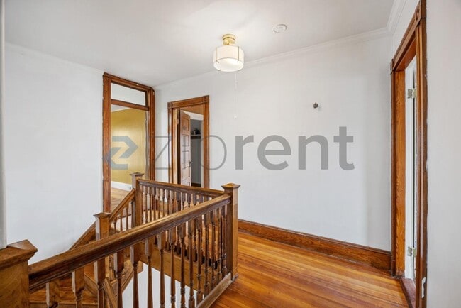 Building Photo - 16 Penhallow St