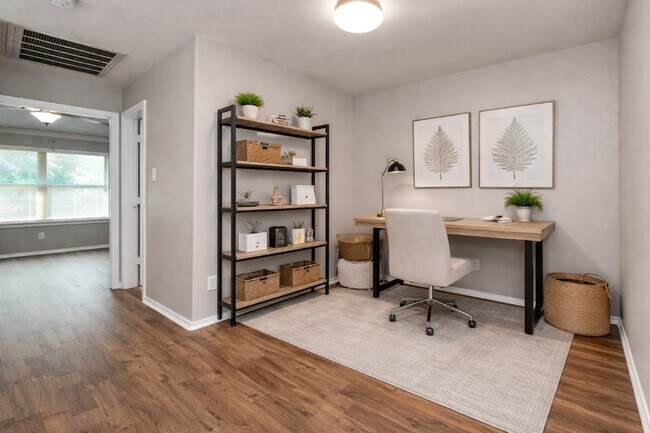 Building Photo - 6426 Haywards Crossing S Cir