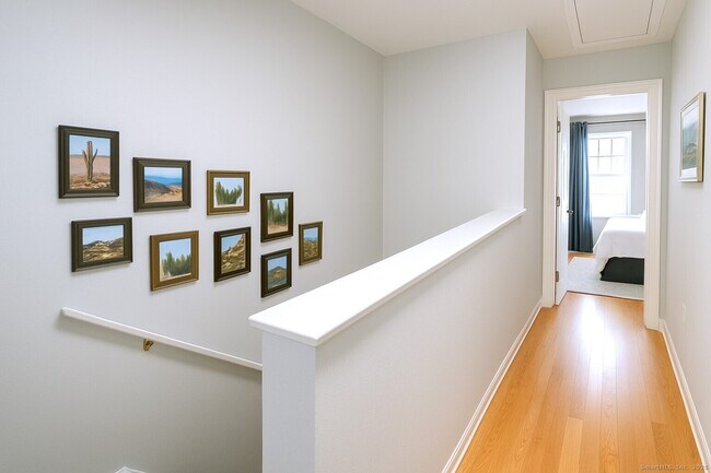 Building Photo - 48 Strawberry Hill Ave