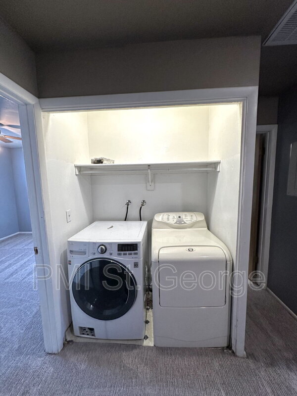 Building Photo - 1749 W 1020 N