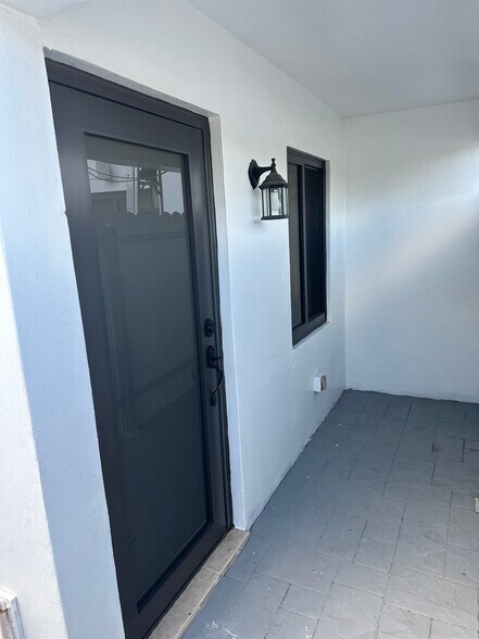 Building Photo - 2934 SW 11th St