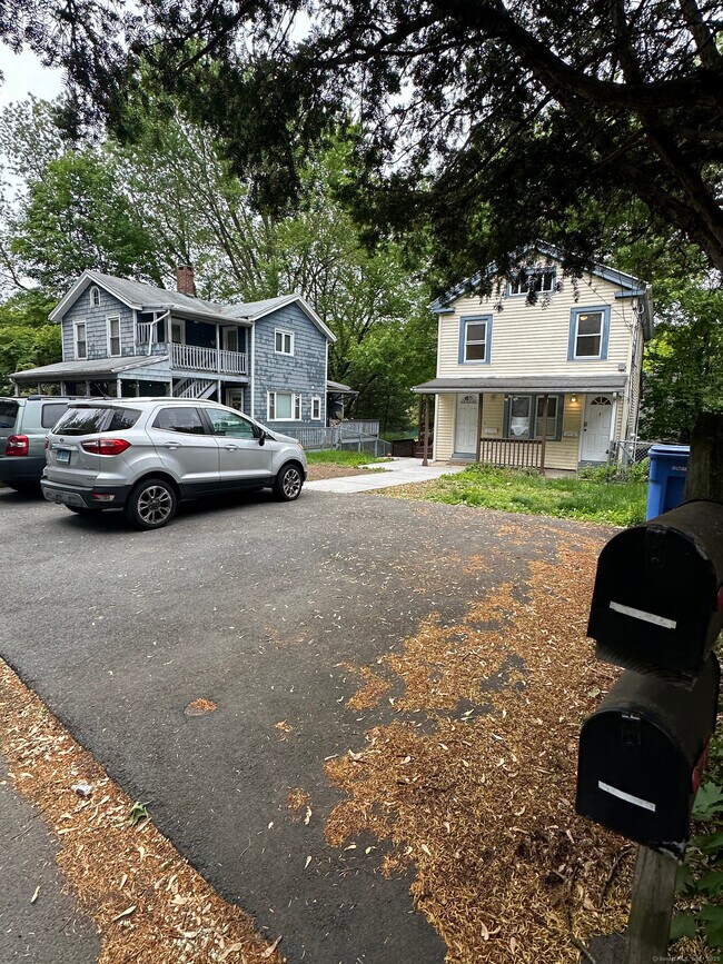 Primary Photo - 151 Long Hill Ave