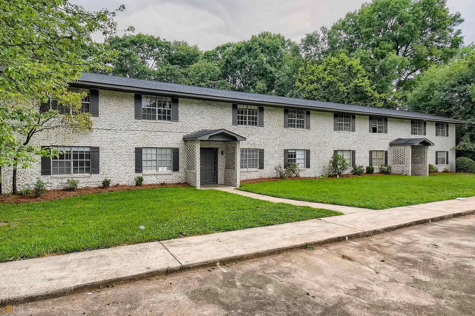 Building Photo - Room in Apartment on Cleveland St