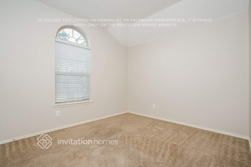 Building Photo - 14329 Artisan Dr