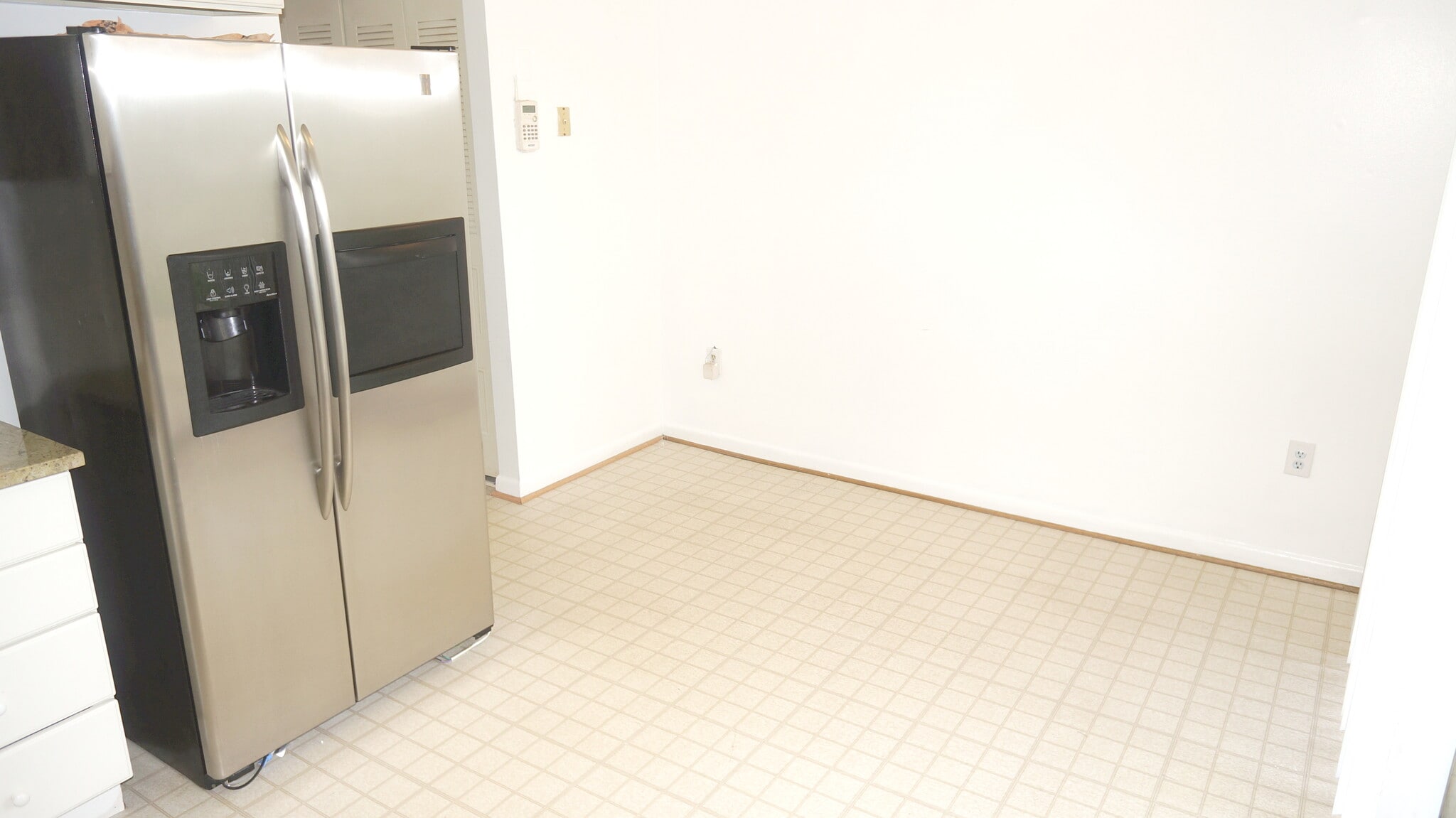 Kitchen / Space for Table - 2206 Gingell Pl