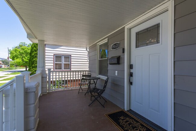 Building Photo - 19620 Ormiston Ave