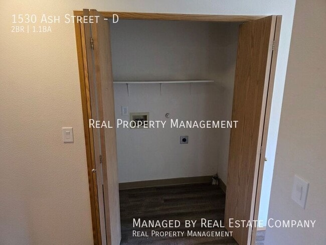 Building Photo - 1530 Ash St