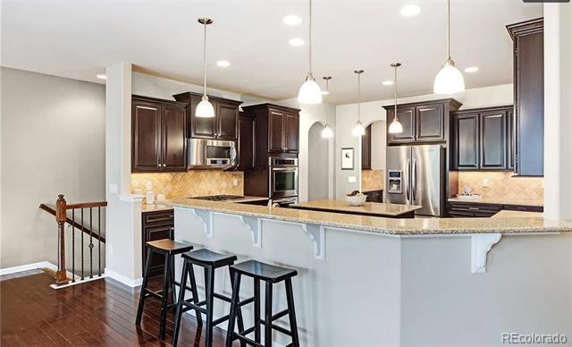 Building Photo - 27235 E Lakeview Pl