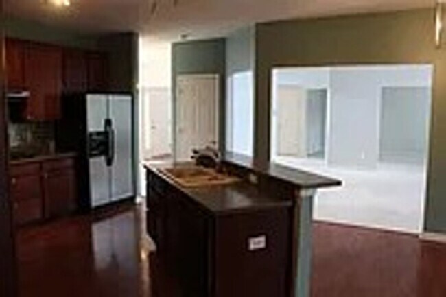 Building Photo - 8580 Cassia Dr