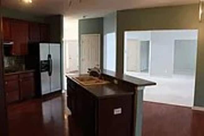 Building Photo - Beautiful 5 Bedroom Plainfield Home for Rent