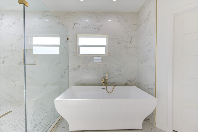 Building Photo - 21201 Scissor Tail Ln