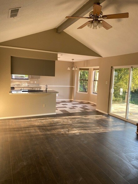 Building Photo - 5824 Storm Dr