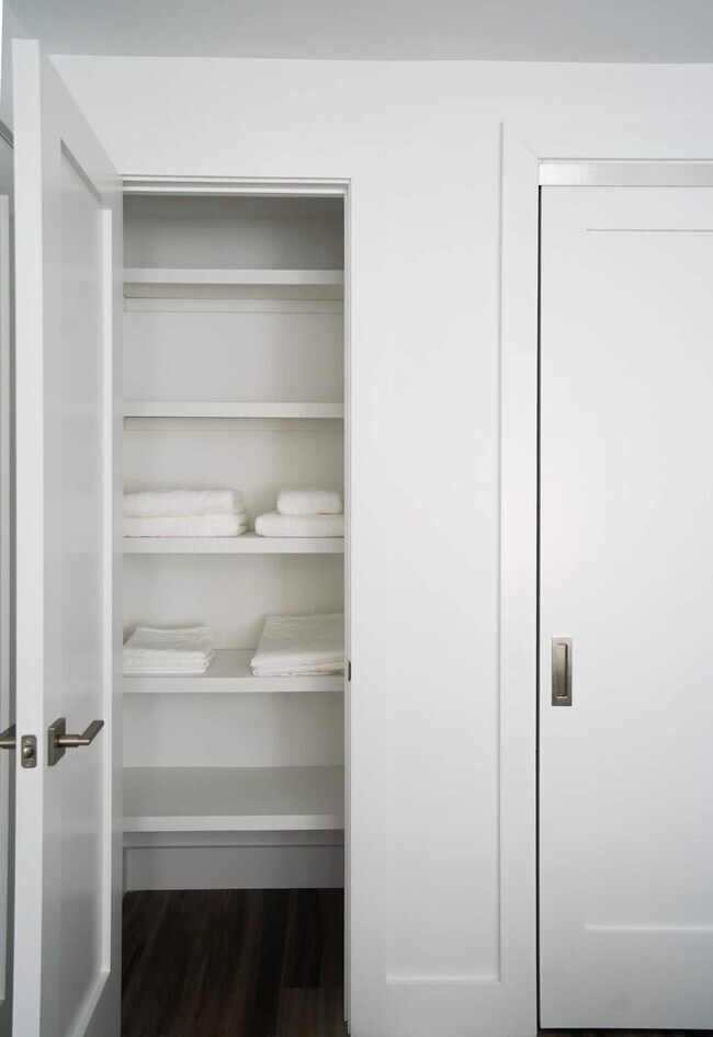 Building Photo - 330 W 58th St