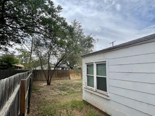 Building Photo - 4205 41st St