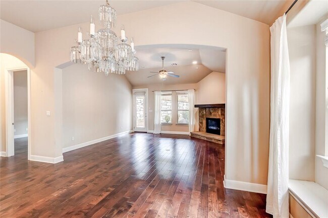 Building Photo - 4103 Front Range Ln