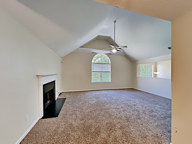 Building Photo - 4319 Caroline Court