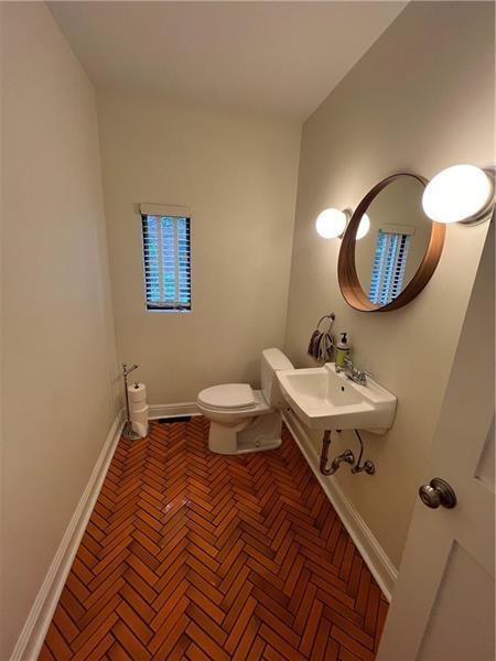 Building Photo - 127 Westland Dr