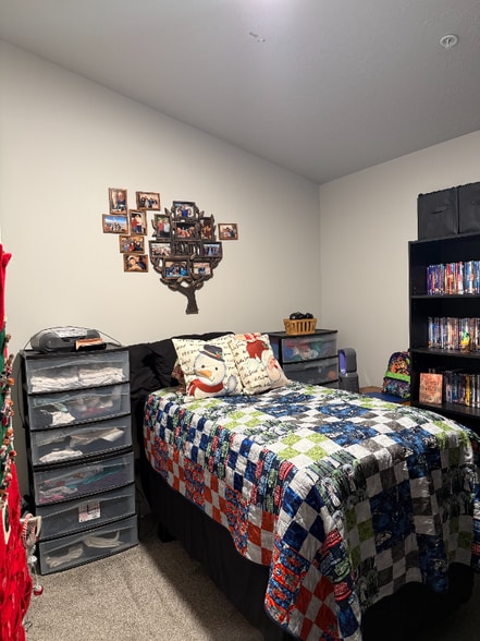 Building Photo - 67 W 600 S