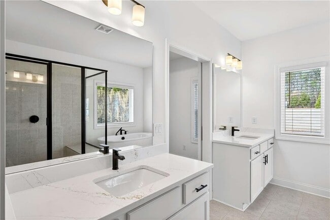 Building Photo - 395 Tillman Pass