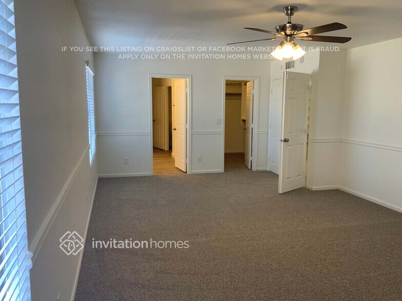 Building Photo - 6308 W Shangri La Rd