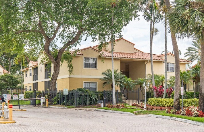 Building Photo - 1263 SW 46th Ave