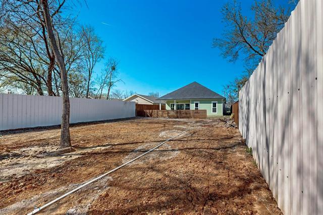 Building Photo - 1812 Muncie Ave