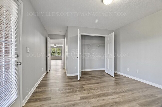 Building Photo - 306 Keeneland Dr