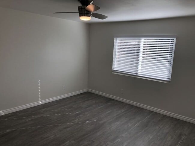 Building Photo - 1930 E Kirkwood Ave