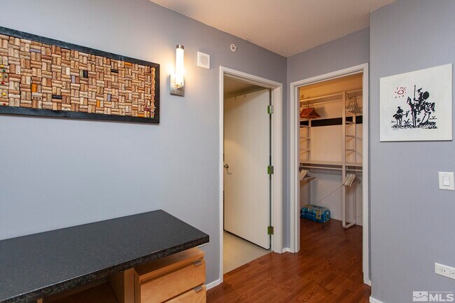 Building Photo - 255 N Sierra St