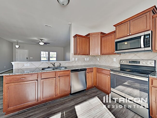 Building Photo - 193 Altondale Dr