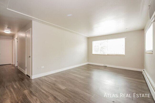 Building Photo - 3150 N Harlan St