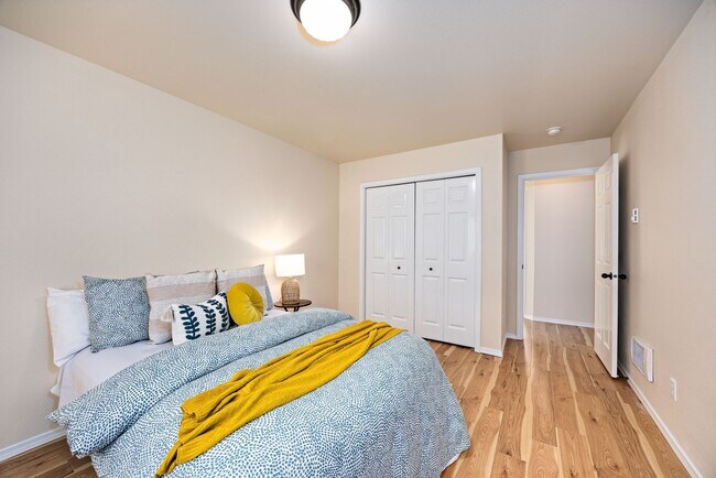 Building Photo - 3 Bedroom Rambler in Quiet Port Orchard Lo...