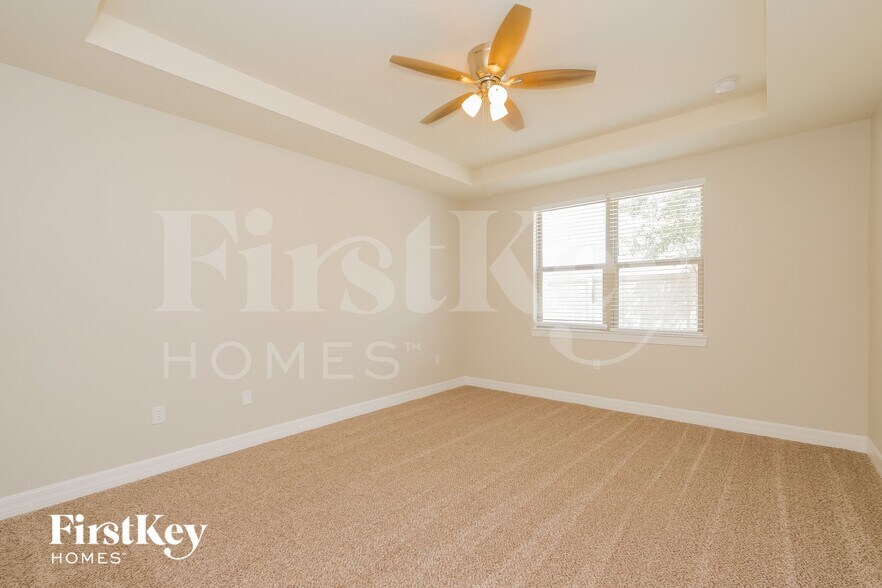 Building Photo - 16303 Treasure Point Dr