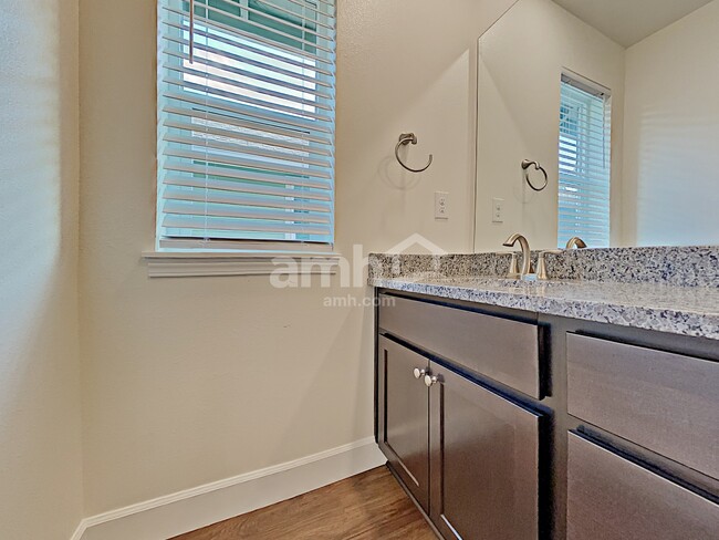 Building Photo - 13614 107th Ave Ct E