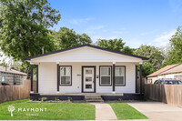 Building Photo - Stylish 3-Bedroom in Dallas, TX