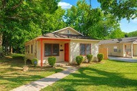 Building Photo - Move-In Ready Ranch Minutes from Plaza Midwood, NoDa & Uptown