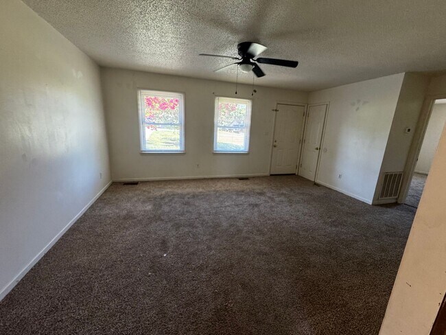 Building Photo - Single Family House in Cleveland County, NC (Shelby, NC)
