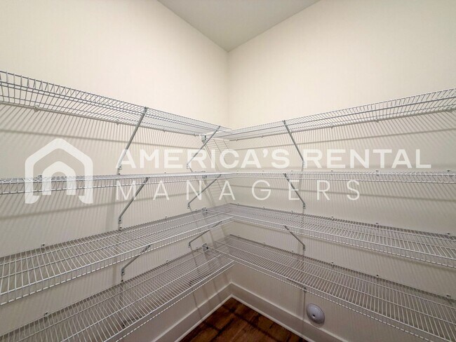 Building Photo - 101 Townmoor Ln