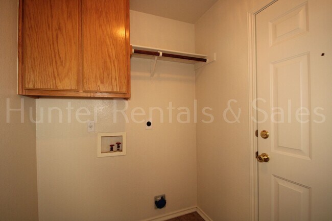 Building Photo - 1209 Katelyn Cir