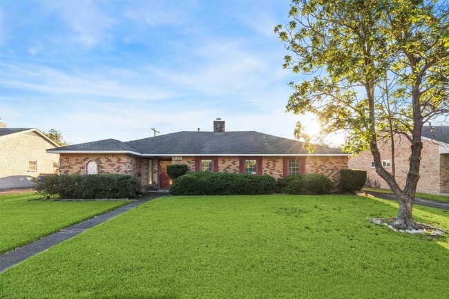 Primary Photo - 5959 Beaudry Dr